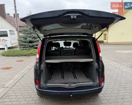 Зелений Рено Еспейс, об'ємом двигуна 2.2 л та пробігом 280 тис. км за 4777 $, фото 23 на Automoto.ua