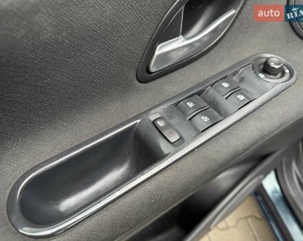 Зелений Рено Еспейс, об'ємом двигуна 2.2 л та пробігом 280 тис. км за 4777 $, фото 31 на Automoto.ua