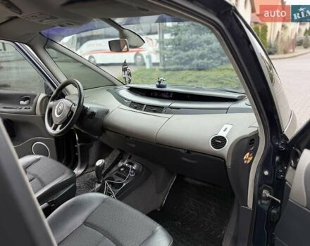 Зелений Рено Еспейс, об'ємом двигуна 2.2 л та пробігом 280 тис. км за 4777 $, фото 18 на Automoto.ua