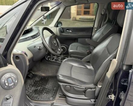 Зелений Рено Еспейс, об'ємом двигуна 2.2 л та пробігом 280 тис. км за 4777 $, фото 28 на Automoto.ua