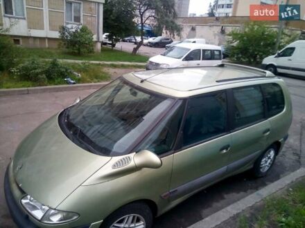Рено Эспейс 2001 в Киеве на Automoto.ua Зеленый Рено Эспейс, объемом двигателя 2.2 л и пробегом 311 тыс. км за 4100 $, фото 1 на Automoto.ua