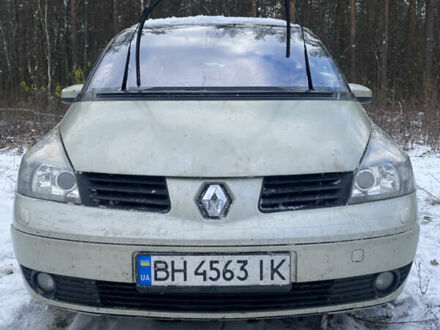 Рено Еспейс 2005 у Києві на Automoto.ua Зелений Рено Еспейс, об'ємом двигуна 2.19 л та пробігом 330 тис. км за 4999 $, фото 1 на Automoto.ua