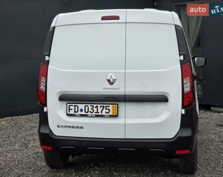Білий Рено Експрес, об'ємом двигуна 1.5 л та пробігом 49 тис. км за 15999 $, фото 3 на Automoto.ua