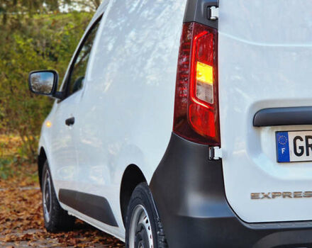 Рено Экспресс 2023 в Дрогобыче на Automoto.ua Белый Рено Экспресс, объемом двигателя 1.46 л и пробегом 52 тыс. км за 13900 $, фото 25 на Automoto.ua