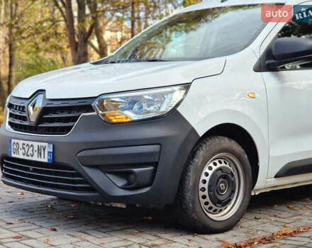 Рено Экспресс 2023 в Дрогобыче на Automoto.ua Белый Рено Экспресс, объемом двигателя 1.46 л и пробегом 52 тыс. км за 13900 $, фото 39 на Automoto.ua