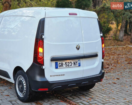 Рено Экспресс 2023 в Дрогобыче на Automoto.ua Белый Рено Экспресс, объемом двигателя 1.46 л и пробегом 52 тыс. км за 13900 $, фото 30 на Automoto.ua