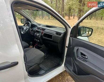 Білий Рено Експрес, об'ємом двигуна 1.46 л та пробігом 52 тис. км за 16000 $, фото 6 на Automoto.ua