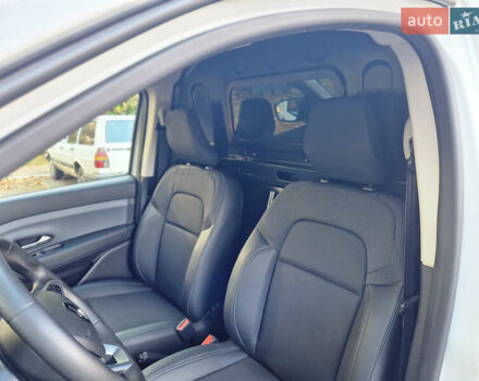 Рено Экспресс 2023 в Дрогобыче на Automoto.ua Белый Рено Экспресс, объемом двигателя 1.46 л и пробегом 52 тыс. км за 13900 $, фото 69 на Automoto.ua