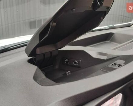 Белый Рено Экспресс, объемом двигателя 1.46 л и пробегом 52 тыс. км за 13450 $, фото 69 на Automoto.ua