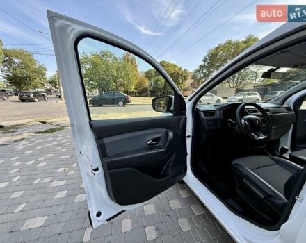 Рено Экспресс 2023 в Одессе на Automoto.ua Белый Рено Экспресс, объемом двигателя 1.46 л и пробегом 57 тыс. км за 9999 $, фото 29 на Automoto.ua