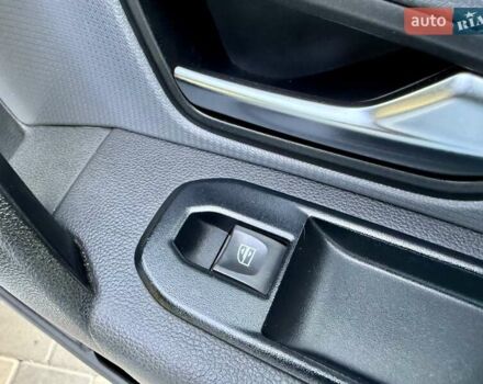 Рено Экспресс 2023 в Одессе на Automoto.ua Белый Рено Экспресс, объемом двигателя 1.46 л и пробегом 57 тыс. км за 9999 $, фото 40 на Automoto.ua