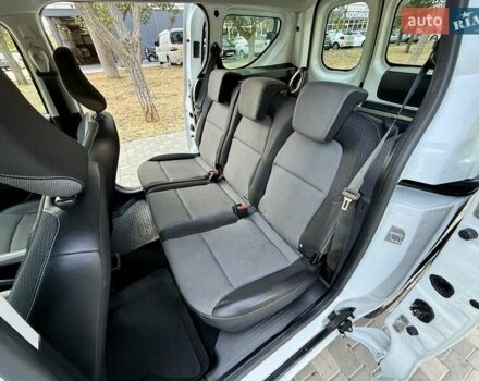 Рено Экспресс 2023 в Одессе на Automoto.ua Белый Рено Экспресс, объемом двигателя 1.46 л и пробегом 57 тыс. км за 9999 $, фото 48 на Automoto.ua