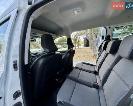 Рено Экспресс 2023 в Одессе на Automoto.ua Белый Рено Экспресс, объемом двигателя 1.46 л и пробегом 57 тыс. км за 9999 $, фото 53 на Automoto.ua