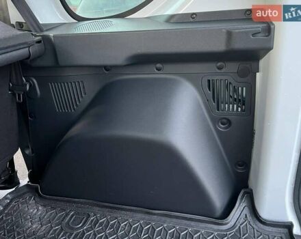 Білий Рено Експрес, об'ємом двигуна 1.46 л та пробігом 5 тис. км за 18499 $, фото 33 на Automoto.ua