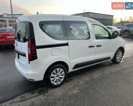 Білий Рено Експрес, об'ємом двигуна 1.46 л та пробігом 5 тис. км за 18499 $, фото 6 на Automoto.ua