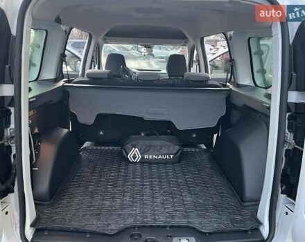 Білий Рено Експрес, об'ємом двигуна 1.46 л та пробігом 5 тис. км за 18499 $, фото 36 на Automoto.ua