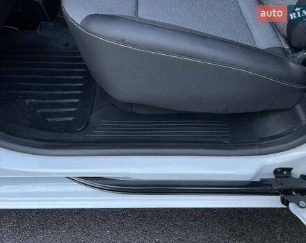 Білий Рено Експрес, об'ємом двигуна 1.46 л та пробігом 5 тис. км за 18499 $, фото 29 на Automoto.ua