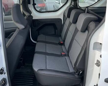 Білий Рено Експрес, об'ємом двигуна 1.46 л та пробігом 5 тис. км за 18499 $, фото 19 на Automoto.ua