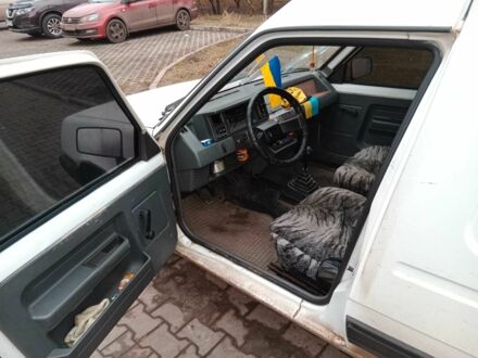 Рено Експрес 1992 у Сумах на Automoto.ua Білий Рено Експрес, об'ємом двигуна 1.4 л та пробігом 180 тис. км за 1000 $, фото 1 на Automoto.ua