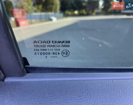 Чорний Рено Експрес, об'ємом двигуна 1.46 л та пробігом 45 тис. км за 14800 $, фото 26 на Automoto.ua