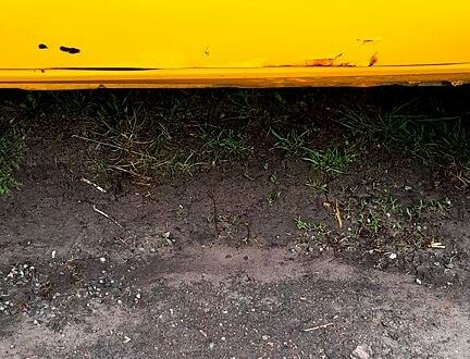 Желтый Рено Экспресс, объемом двигателя 1.9 л и пробегом 232 тыс. км за 3500 $, фото 1 на Automoto.ua
