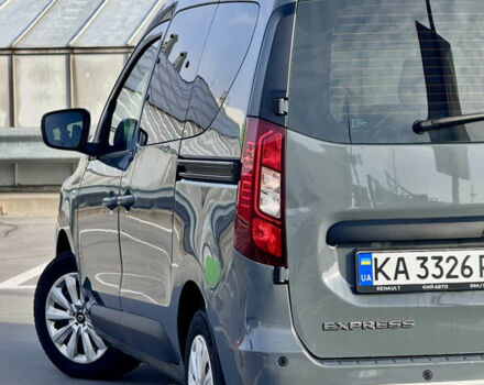 Серый Рено Экспресс, объемом двигателя 1.46 л и пробегом 28 тыс. км за 18999 $, фото 15 на Automoto.ua