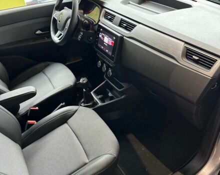 Серый Рено Экспресс, объемом двигателя 0 л и пробегом 0 тыс. км за 26162 $, фото 5 на Automoto.ua