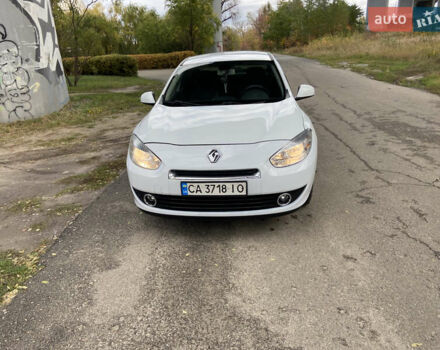 Рено Флюенс 2010 в Киеве на Automoto.ua Белый Рено Флюенс, объемом двигателя 1.5 л и пробегом 290 тыс. км за 5350 $, фото 28 на Automoto.ua