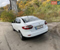 Рено Флюенс 2010 в Киеве на Automoto.ua Белый Рено Флюенс, объемом двигателя 1.5 л и пробегом 290 тыс. км за 5350 $, фото 3 на Automoto.ua