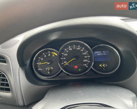 Белый Рено Флюенс, объемом двигателя 1.5 л и пробегом 290 тыс. км за 5400 $, фото 27 на Automoto.ua