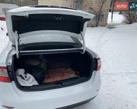 Білий Рено Флюенс, об'ємом двигуна 1.46 л та пробігом 295 тис. км за 5300 $, фото 13 на Automoto.ua