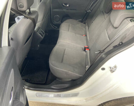 Белый Рено Флюенс, объемом двигателя 1.46 л и пробегом 292 тыс. км за 5350 $, фото 14 на Automoto.ua