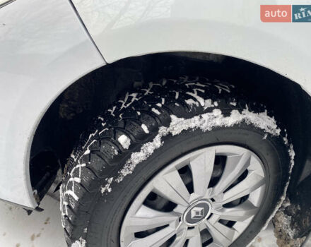 Білий Рено Флюенс, об'ємом двигуна 1.46 л та пробігом 295 тис. км за 5300 $, фото 22 на Automoto.ua