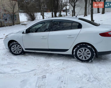 Білий Рено Флюенс, об'ємом двигуна 1.46 л та пробігом 295 тис. км за 5300 $, фото 9 на Automoto.ua