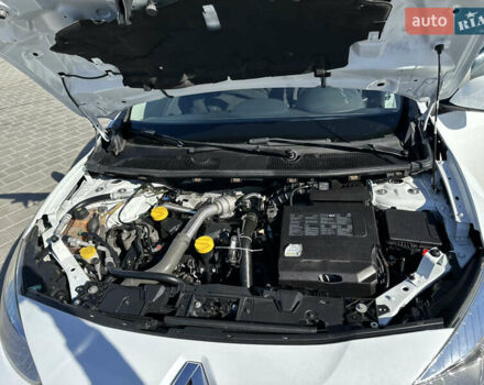 Білий Рено Флюенс, об'ємом двигуна 1.46 л та пробігом 220 тис. км за 5400 $, фото 5 на Automoto.ua