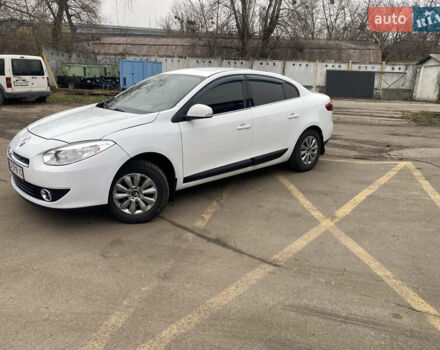 Белый Рено Флюенс, объемом двигателя 1.46 л и пробегом 295 тыс. км за 5600 $, фото 6 на Automoto.ua