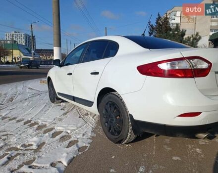 Белый Рено Флюенс, объемом двигателя 1.6 л и пробегом 153 тыс. км за 6299 $, фото 2 на Automoto.ua