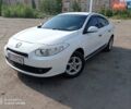 Білий Рено Флюенс, об'ємом двигуна 1.6 л та пробігом 287 тис. км за 6200 $, фото 1 на Automoto.ua
