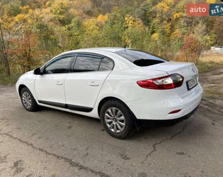 Белый Рено Флюенс, объемом двигателя 1.46 л и пробегом 292 тыс. км за 5350 $, фото 3 на Automoto.ua