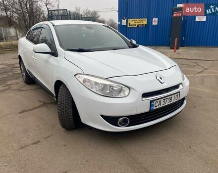 Белый Рено Флюенс, объемом двигателя 1.46 л и пробегом 295 тыс. км за 5600 $, фото 1 на Automoto.ua