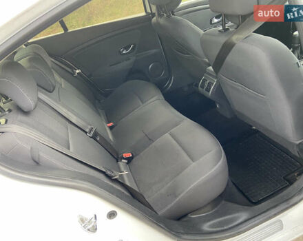 Белый Рено Флюенс, объемом двигателя 1.46 л и пробегом 292 тыс. км за 5350 $, фото 23 на Automoto.ua