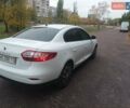 Белый Рено Флюенс, объемом двигателя 1.6 л и пробегом 368 тыс. км за 6000 $, фото 6 на Automoto.ua