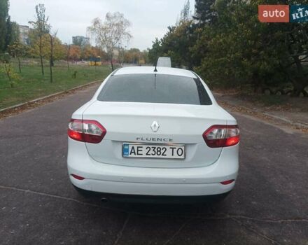 Белый Рено Флюенс, объемом двигателя 1.6 л и пробегом 368 тыс. км за 6000 $, фото 3 на Automoto.ua