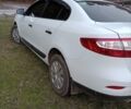 Белый Рено Флюенс, объемом двигателя 1.6 л и пробегом 130 тыс. км за 6100 $, фото 27 на Automoto.ua