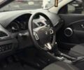 Белый Рено Флюенс, объемом двигателя 1.6 л и пробегом 220 тыс. км за 5100 $, фото 10 на Automoto.ua