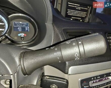 Рено Флюенс 2011 в Харькове на Automoto.ua Белый Рено Флюенс, объемом двигателя 0 л и пробегом 120 тыс. км за 5500 $, фото 4 на Automoto.ua