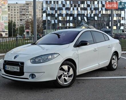 Рено Флюенс 2011 в Харькове на Automoto.ua Белый Рено Флюенс, объемом двигателя 0 л и пробегом 120 тыс. км за 5500 $, фото 14 на Automoto.ua