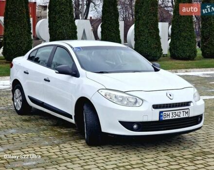 Білий Рено Флюенс, об'ємом двигуна 1.6 л та пробігом 273 тис. км за 5100 $, фото 3 на Automoto.ua