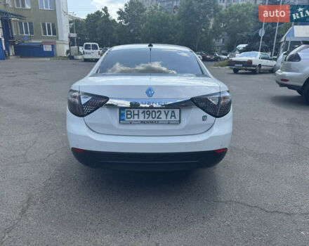 Білий Рено Флюенс, об'ємом двигуна 0 л та пробігом 150 тис. км за 4900 $, фото 4 на Automoto.ua