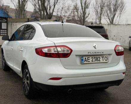 Белый Рено Флюенс, объемом двигателя 1.6 л и пробегом 220 тыс. км за 5100 $, фото 9 на Automoto.ua